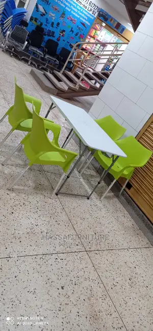 4seaters Restaurant Set Available