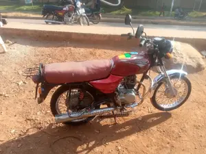 Honda Hornet 2020 Orange