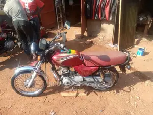 Honda Hornet 2020 Orange