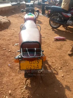 Honda Hornet 2020 Orange