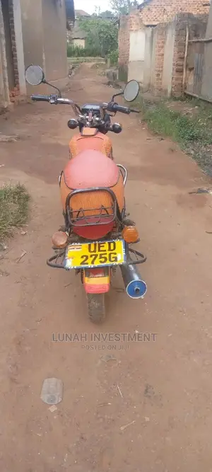 Bajaj Boxer 125 2016 Red