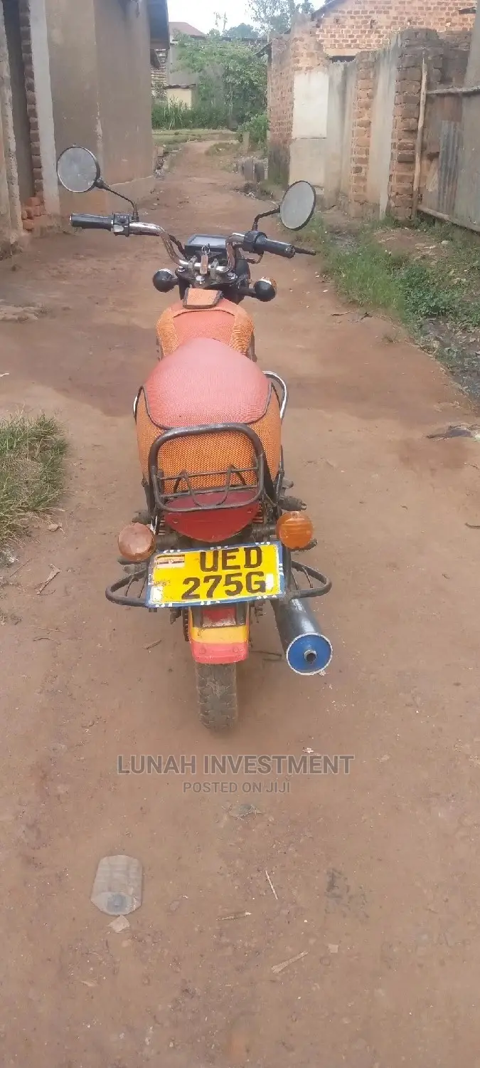 Bajaj Boxer 125 2016 Red