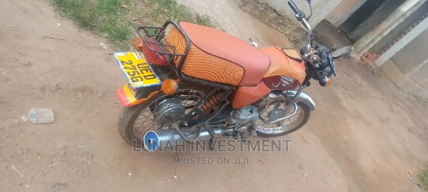 Bajaj Boxer 125 2016 Red