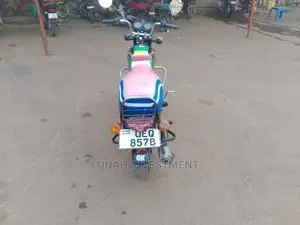 Bajaj RE 2018 Red