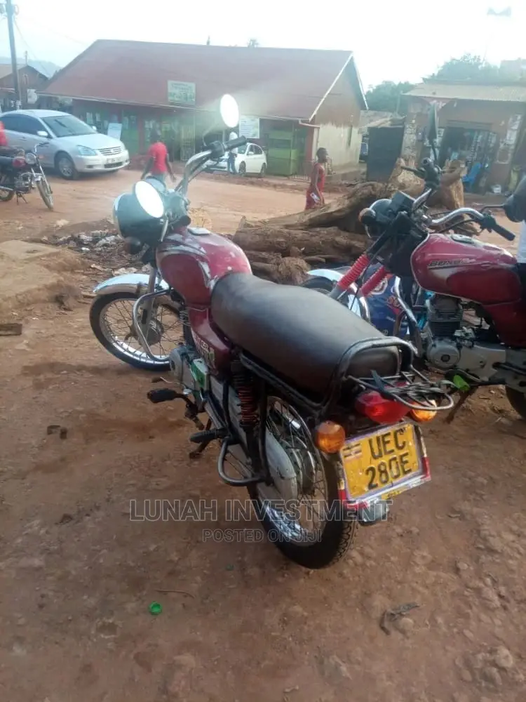 Bajaj Boxer 100 2015 Brown