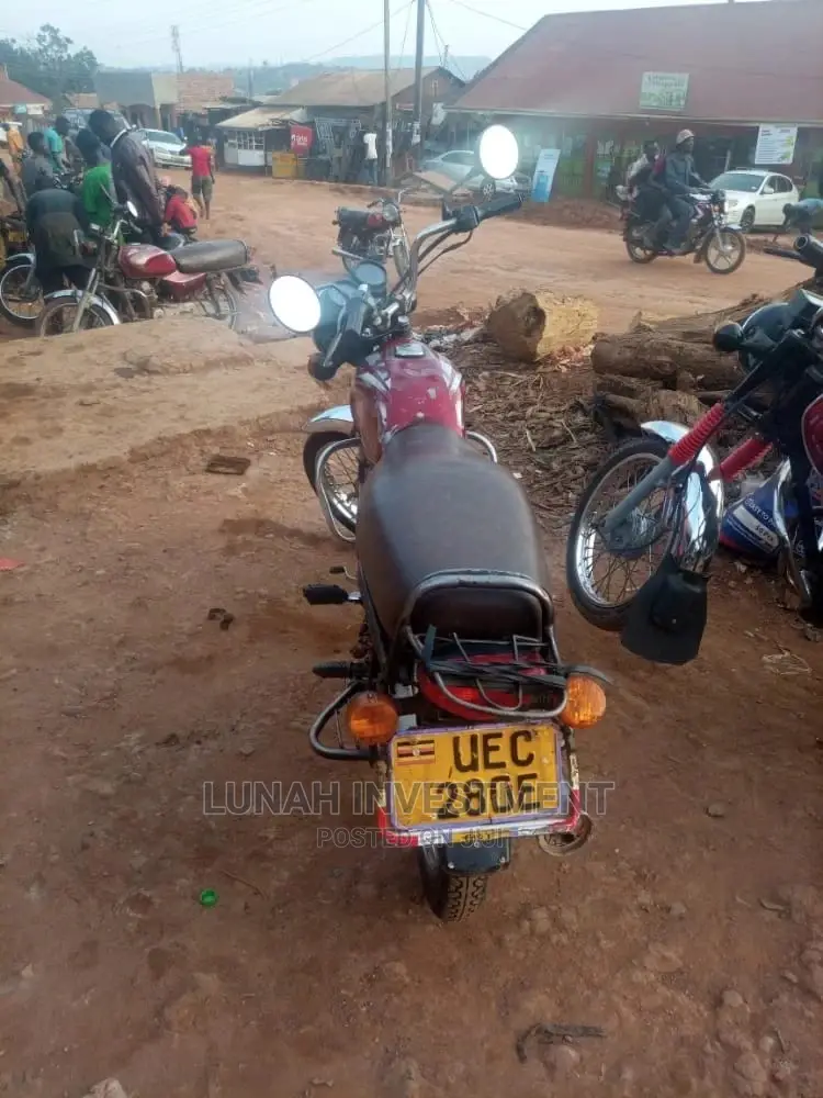Bajaj Boxer 100 2015 Brown