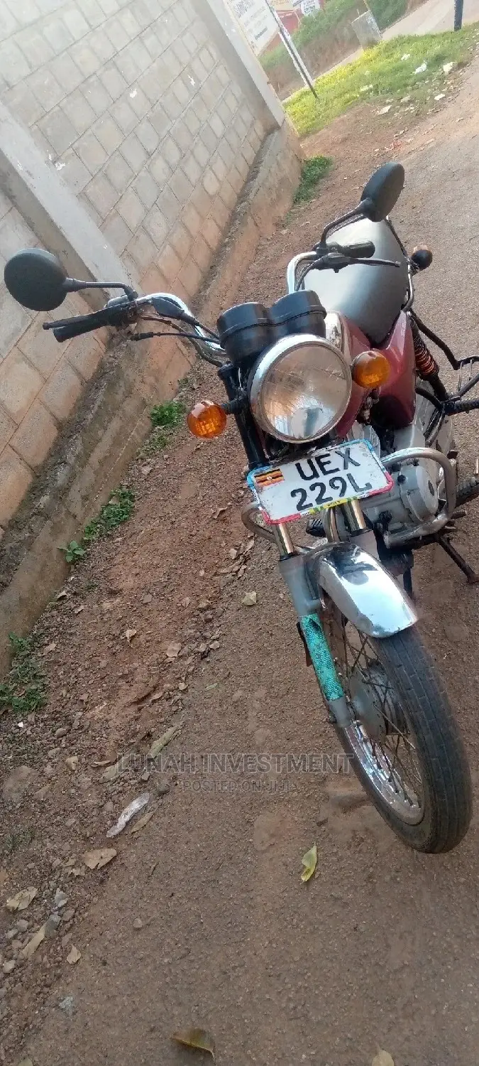 Bajaj Boxer BM100KS 2021 Red