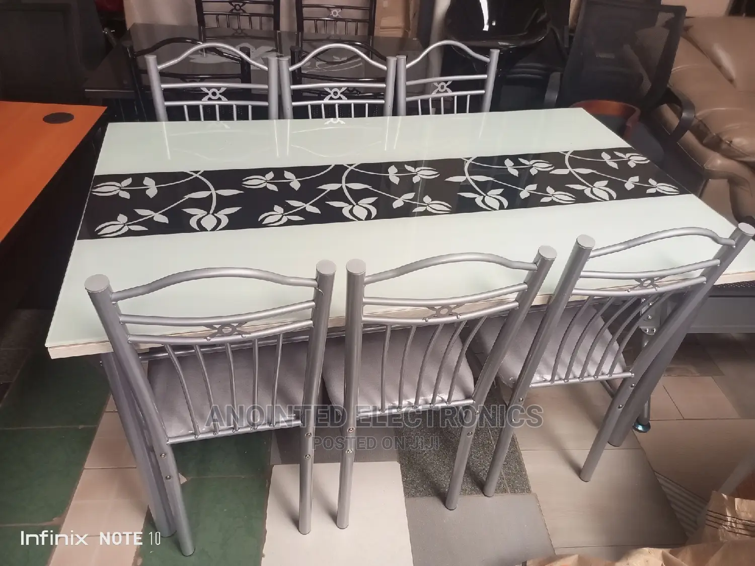 Glass Dining Table 6 Seaters