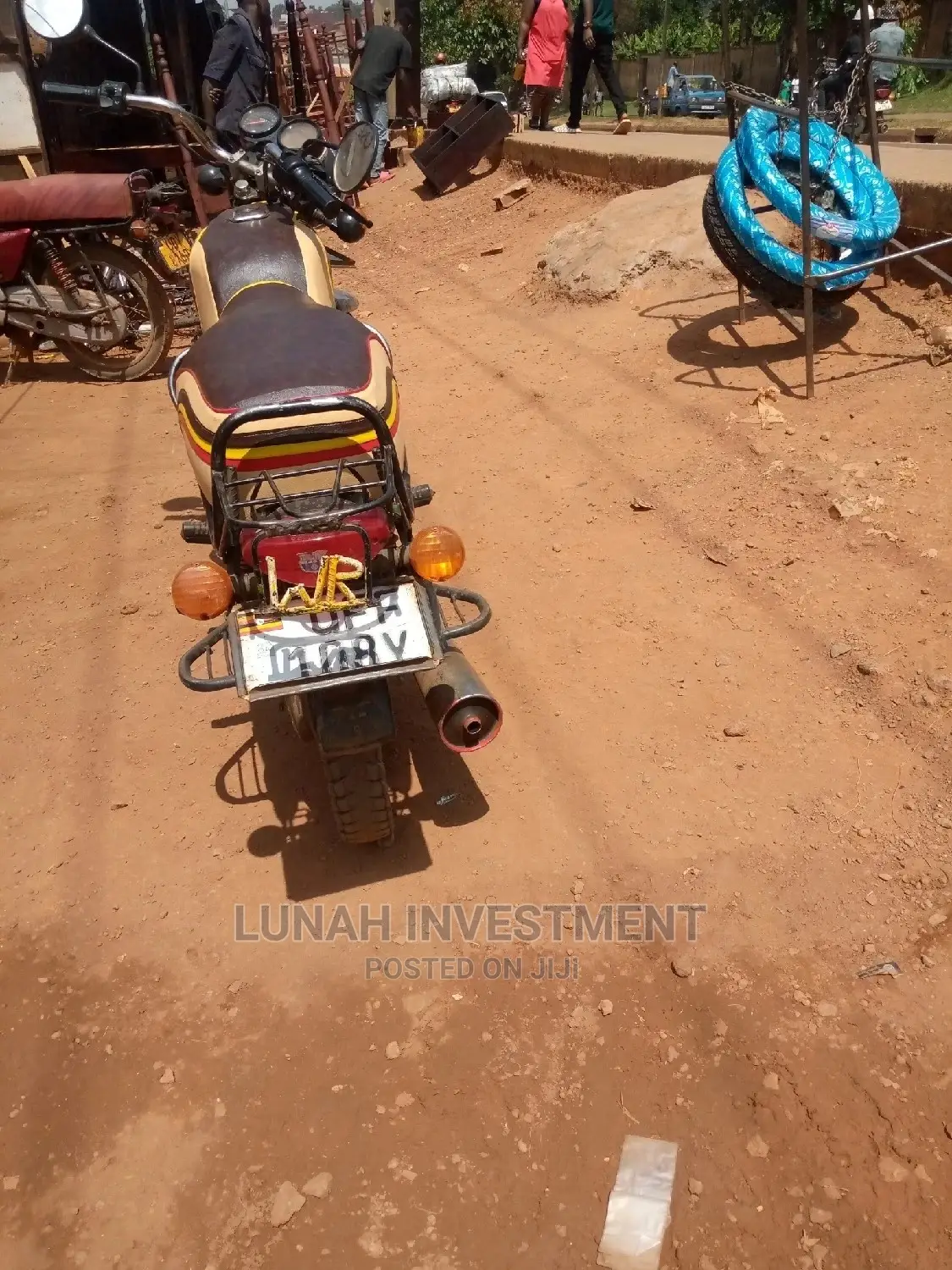 Bajaj Discover 100 2021 Pink