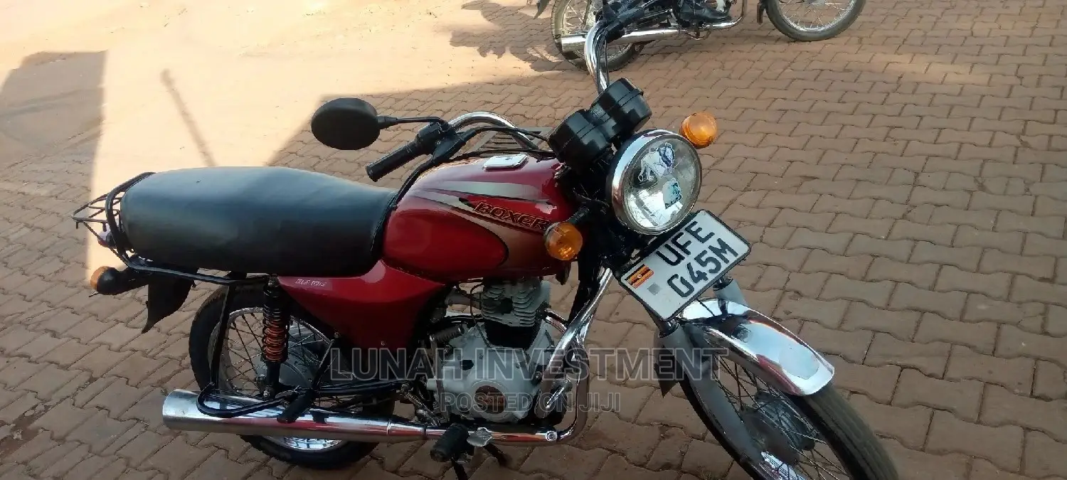 Bajaj Boxer 100 2021 Brown