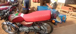 Bajaj Boxer BM100ES 2019 Red