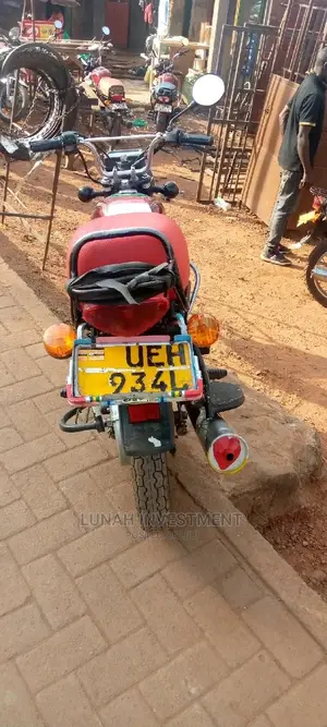 Bajaj Boxer BM100ES 2019 Red