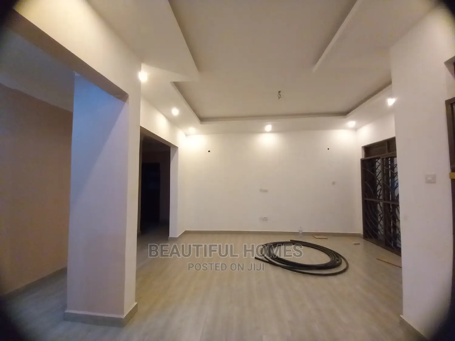Furnished 4bdrm House in Kira for Sale
