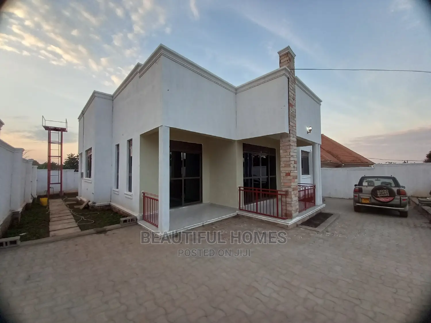 Furnished 4bdrm House in Kira Kla for Sale