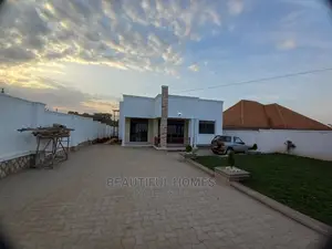 Furnished 4bdrm Bungalow in Kira Classic for Sale