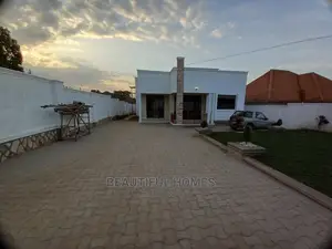 Furnished 4bdrm Maisonette in Kira Classy for Sale
