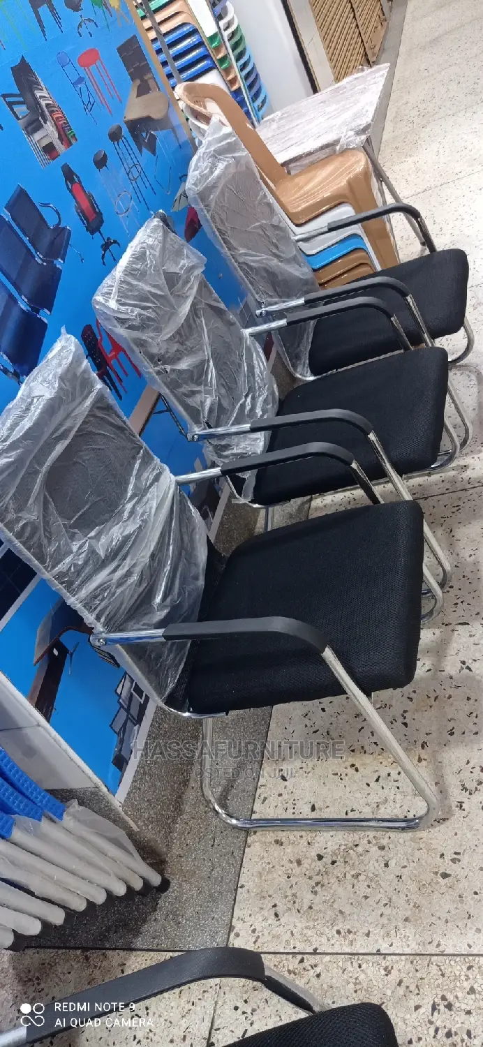 Unique Visitors Chair