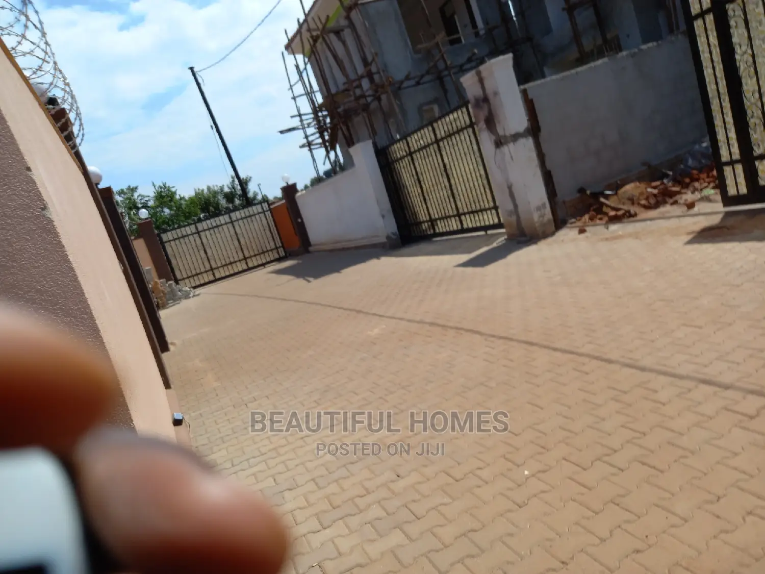 Furnished 4bdrm Duplex in Kisaasi, Central Division for Sale
