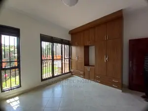 Furnished 4bdrm Bungalow in Kisaasi Main, Central Division for Sale