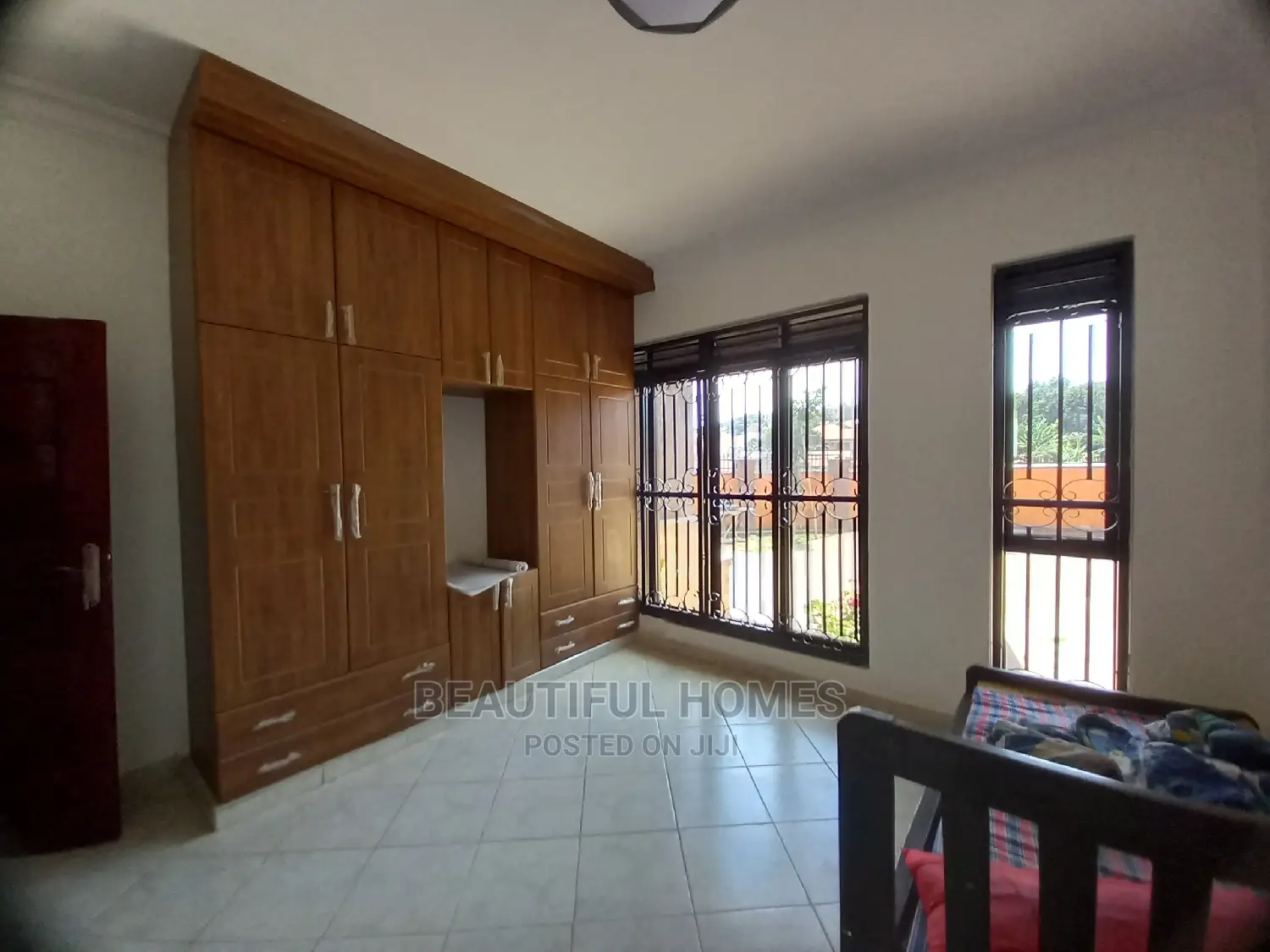 Furnished 4bdrm Bungalow in Kisaasi, Central Division for Sale