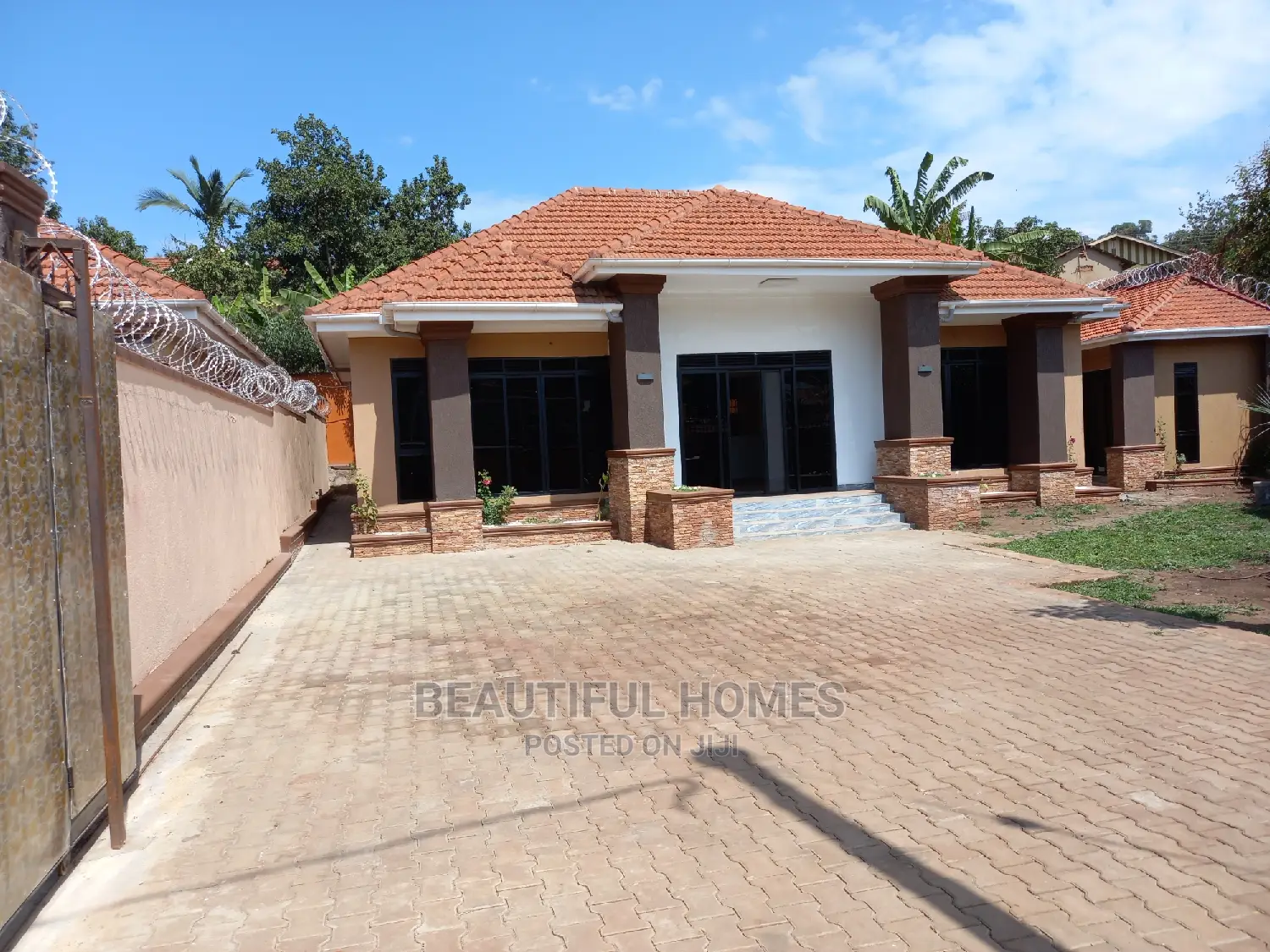 Furnished 4bdrm Bungalow in Kisaasi Splendid, Central Division