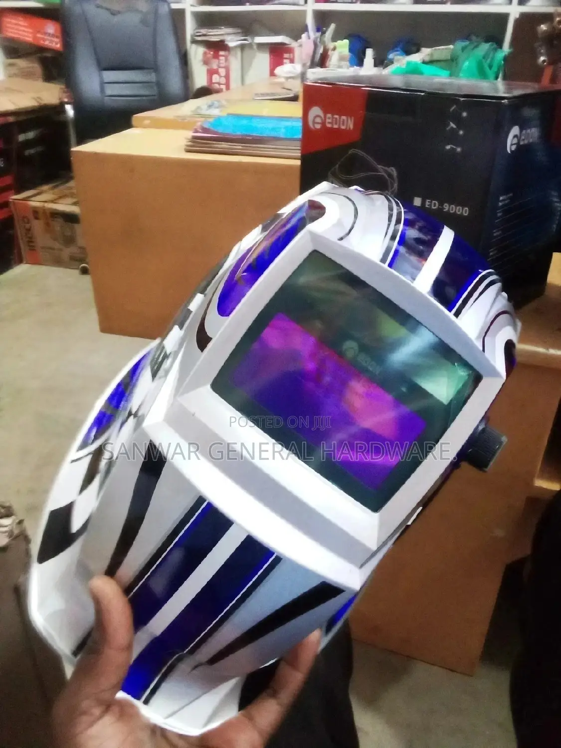 Auto Darkening Welding Helmet