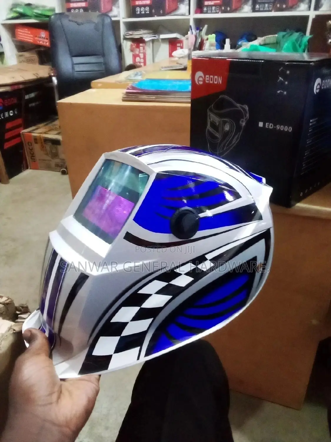 Auto Darkening Welding Helmet
