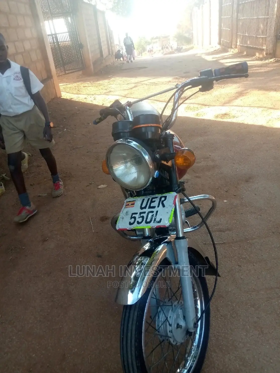 Bajaj Boxer 2019 Brown