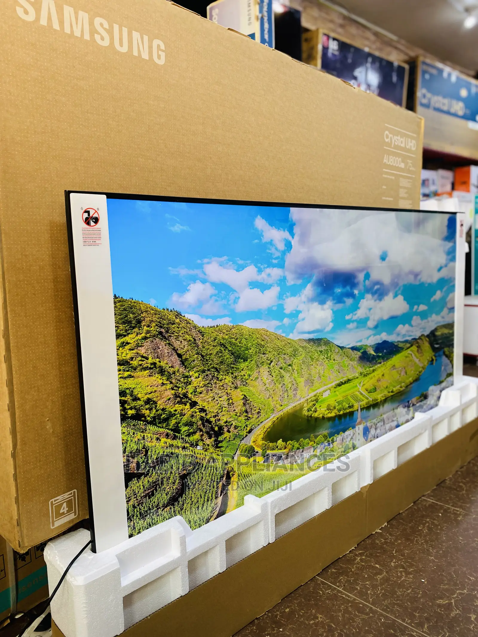 Samsung AU8000 75 Inch Brand New at a Very Good Price