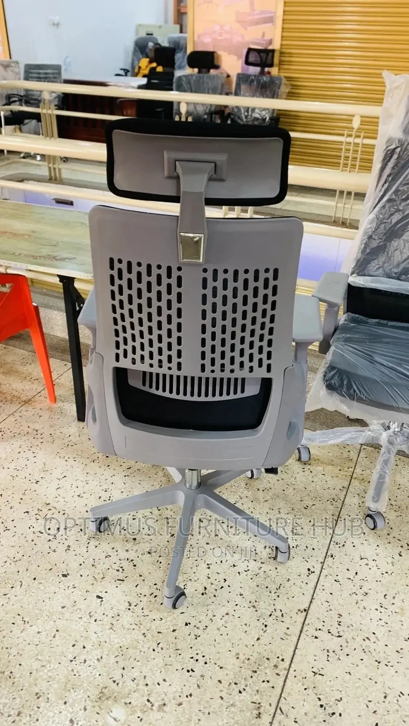 Grey Cushioned Executive Chair