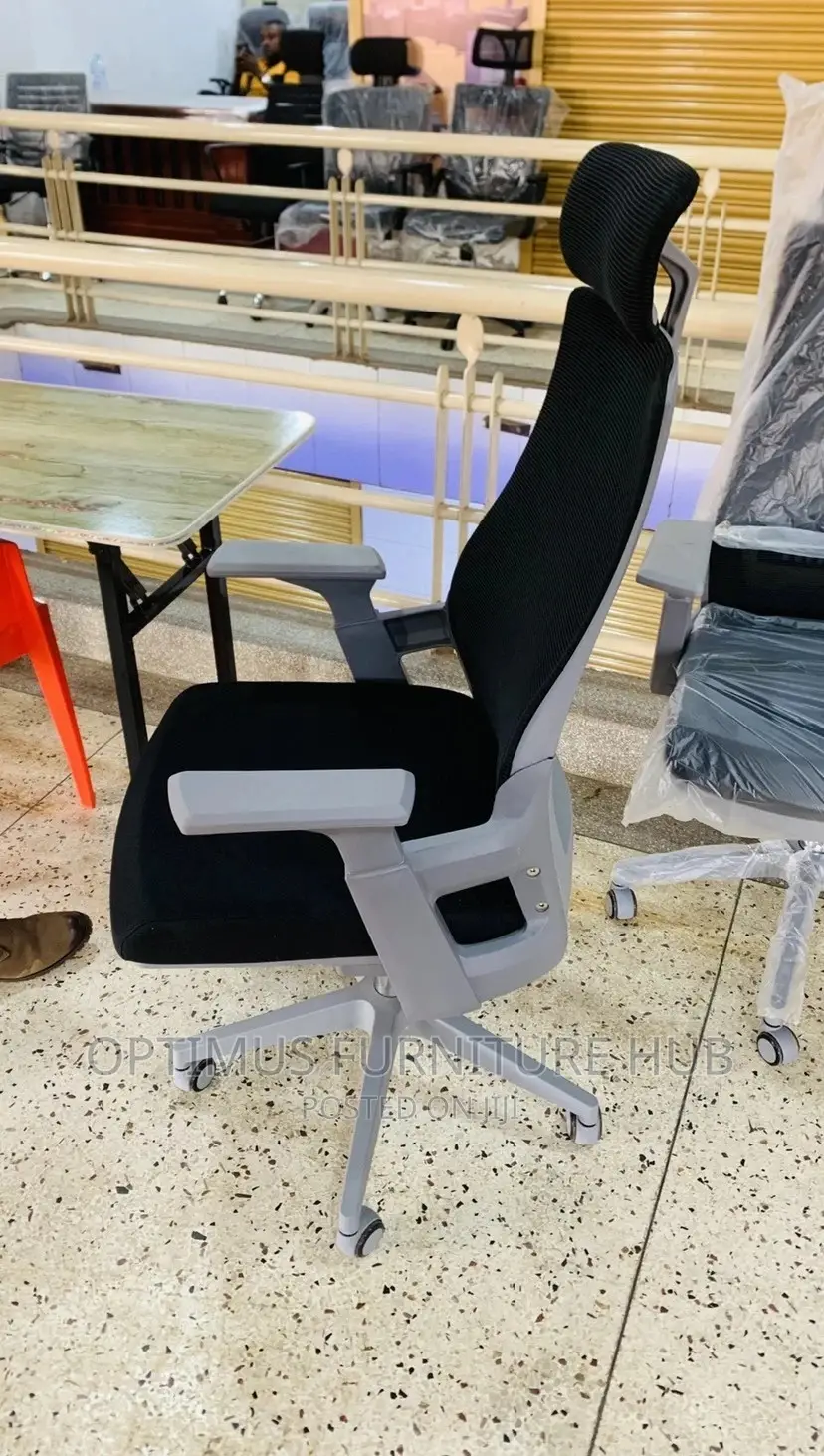 Grey Cushioned Executive Chair
