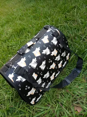 Puppy Carrier Bag 2