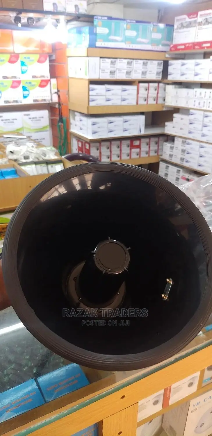High Power Handheld Megaphone (8) Batteries