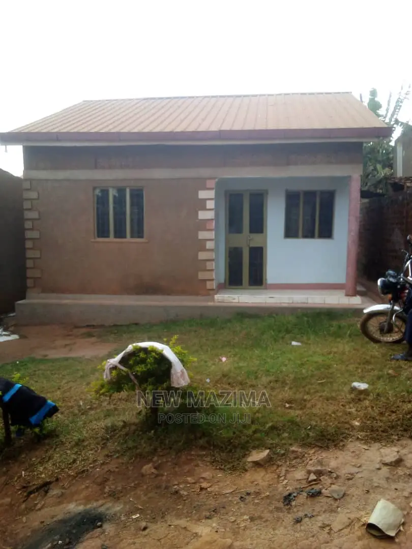 2bdrm House in Salaama Munyonyo, Central Division for Sale