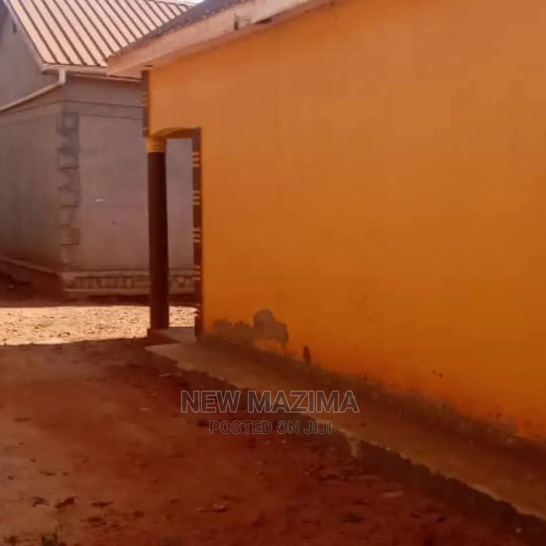 2bdrm House in Salaama Munyonyo, Central Division for Sale