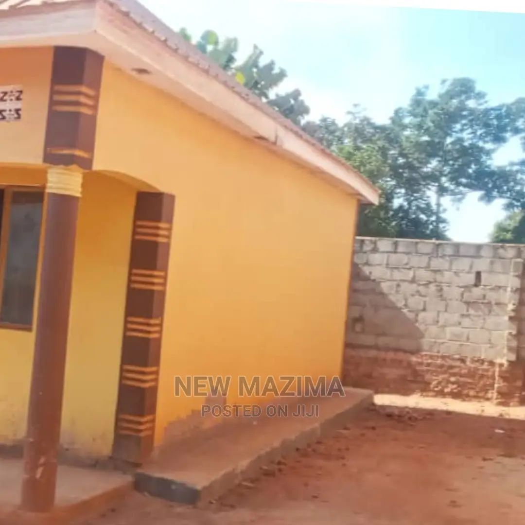 2bdrm House in Salaama Munyonyo, Central Division for Sale