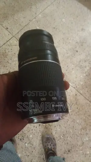 CANON (75-300)Mm Lens.