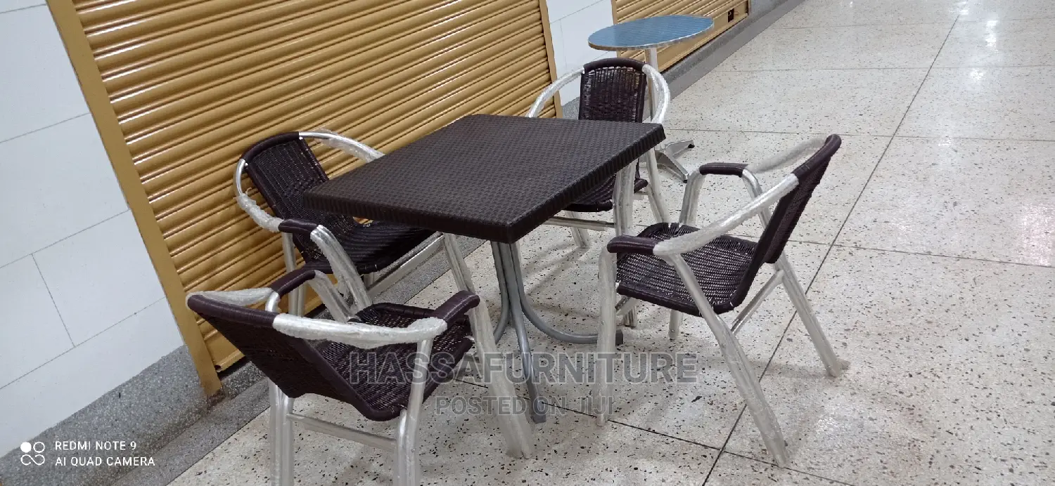 4seaters Outdoor Restaurant Set