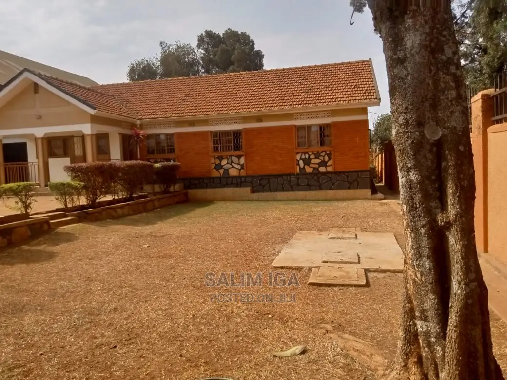 5bdrm Bungalow in Kololo Property, Wakiso / Wakiso for Rent