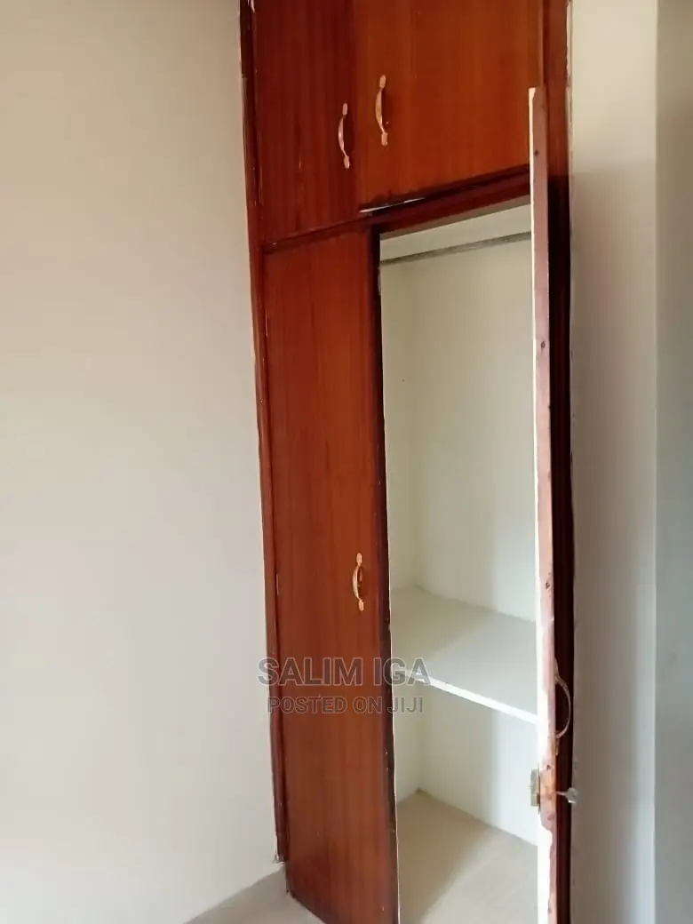 5bdrm Bungalow in Kololo Property, Wakiso / Wakiso for Rent
