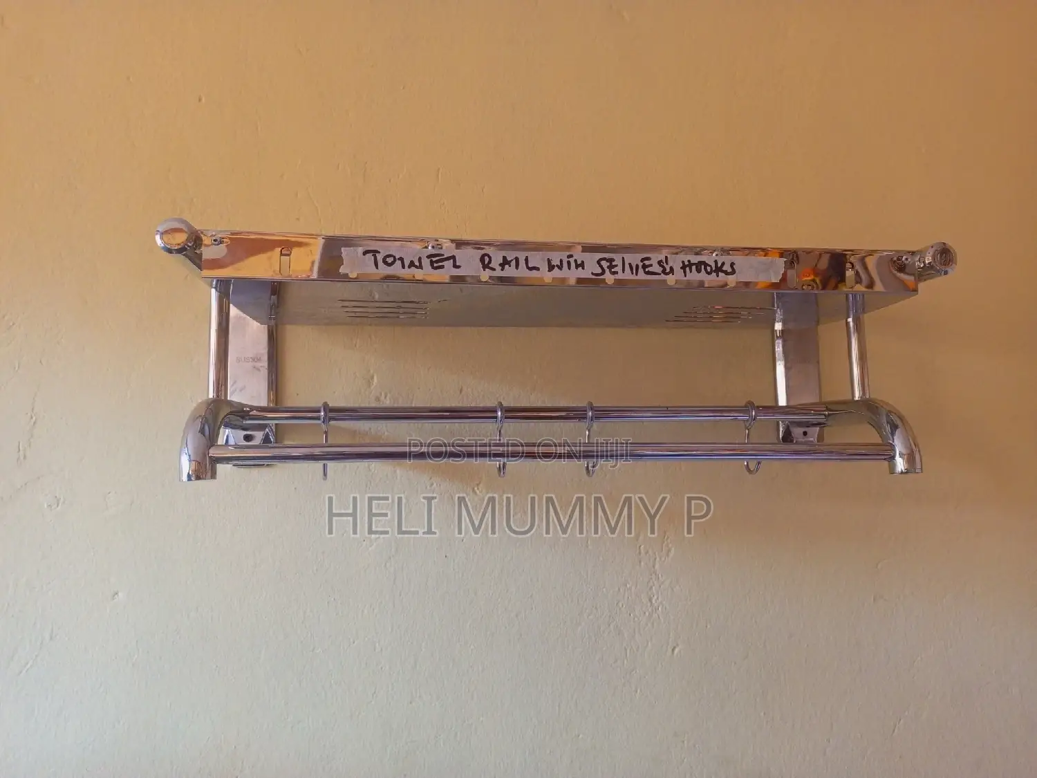 Towel Rail With Tray