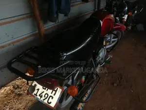New TVS Apache 160 4V 2020 Red