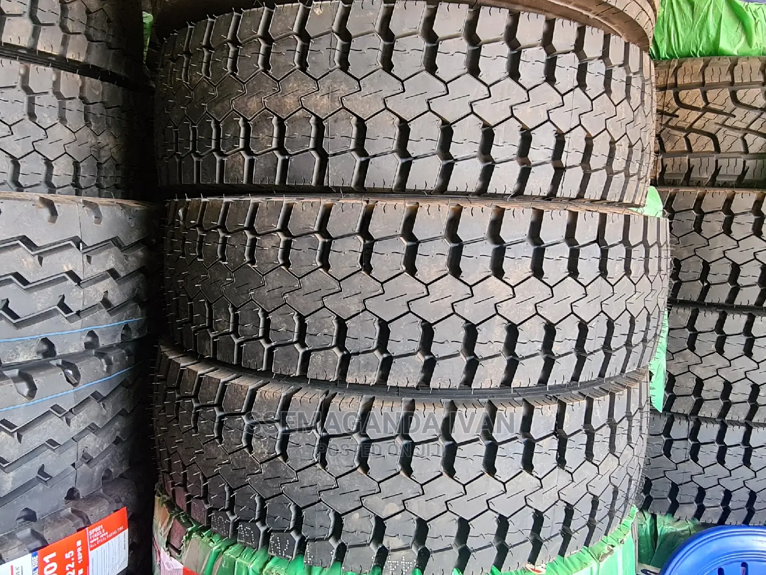 265/70r19.5 Mudgrip Tyres