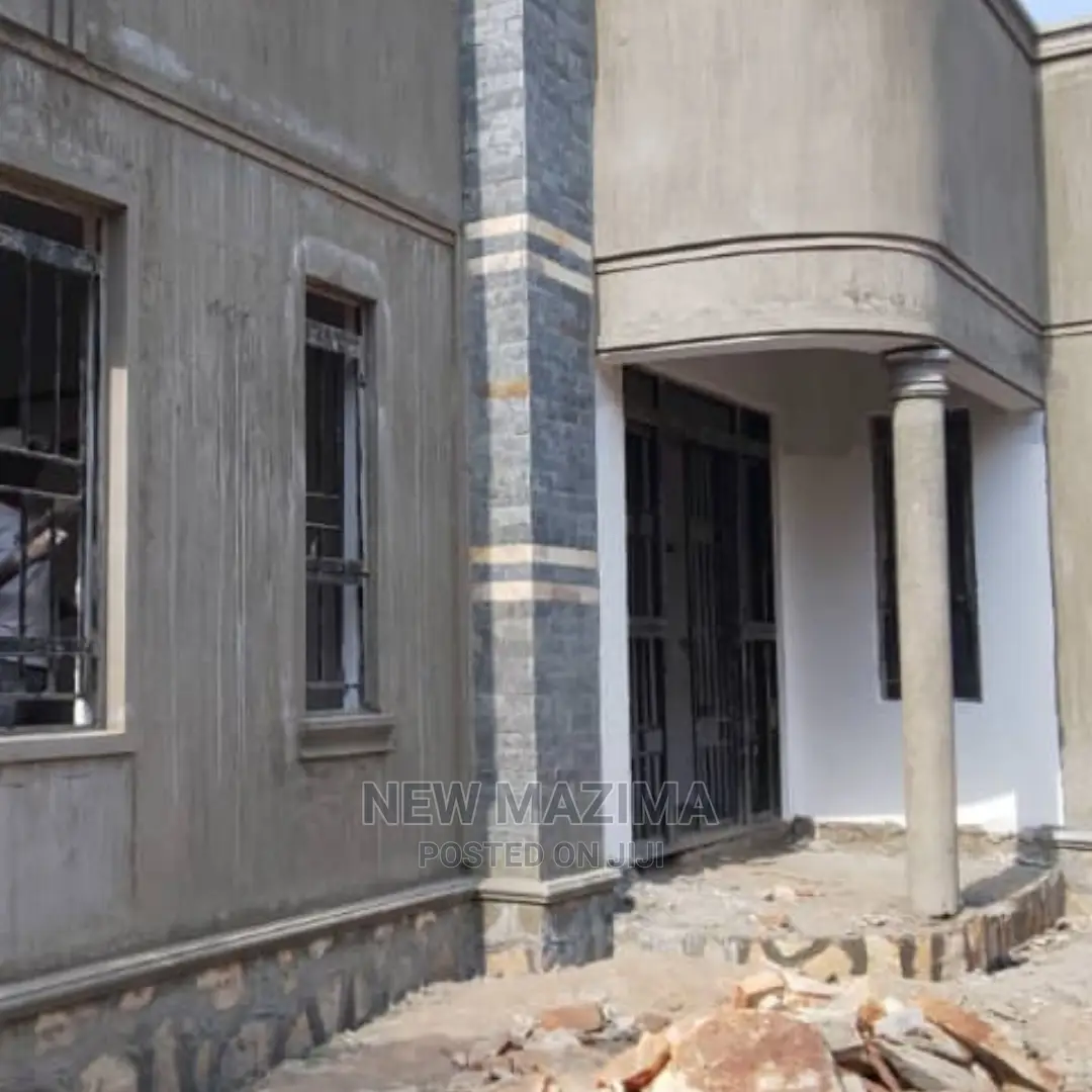 2bdrm House in Kawempe Kawanda, Central Division for Sale