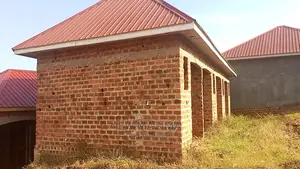 4bdrm House in Kawempe Kidokolo, Central Division for Sale