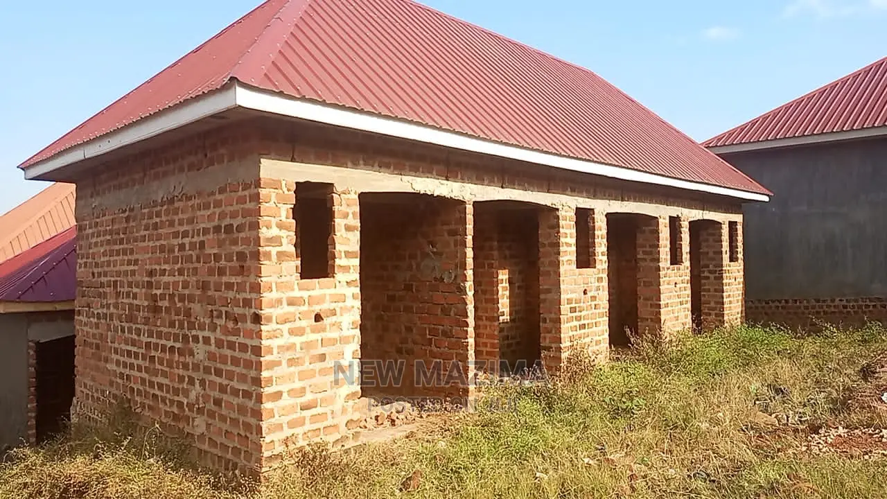 4bdrm House in Kawempe Kidokolo, Central Division for Sale