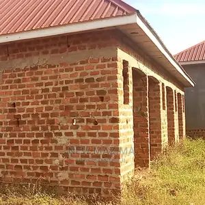 4bdrm House in Kawempe Kidokolo, Central Division for Sale