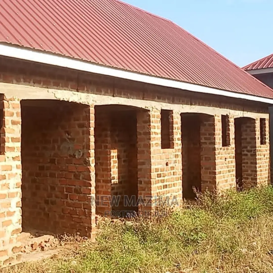 4bdrm House in Kawempe Kidokolo, Central Division for Sale