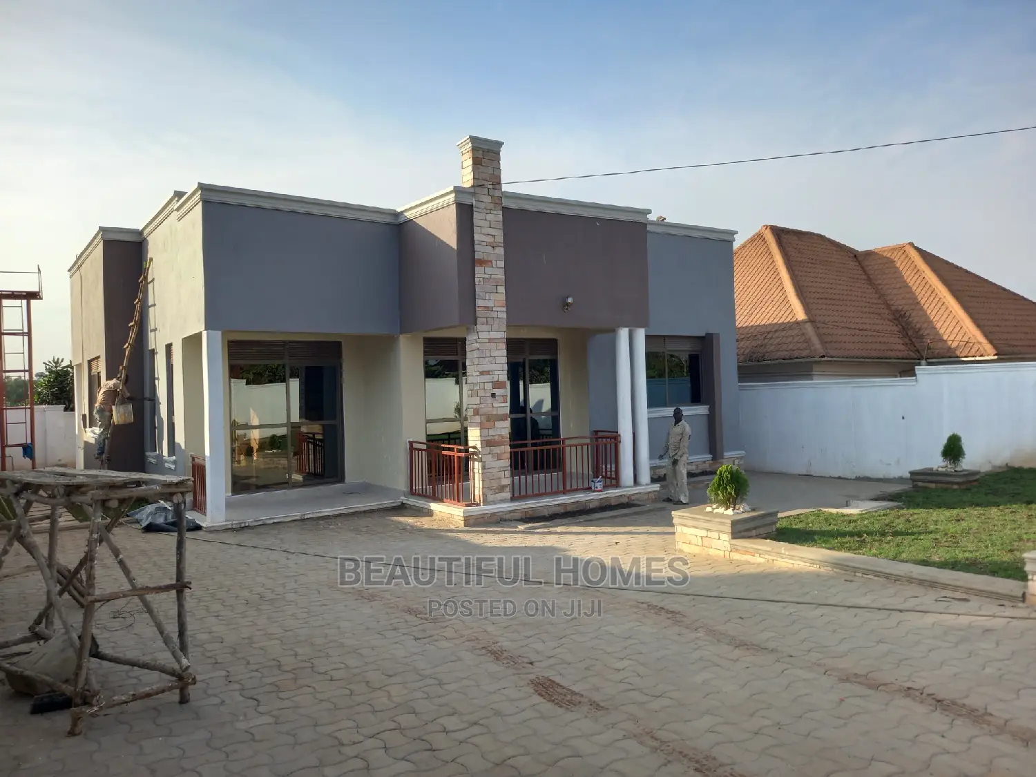 Furnished 4bdrm House in Kira for Sale