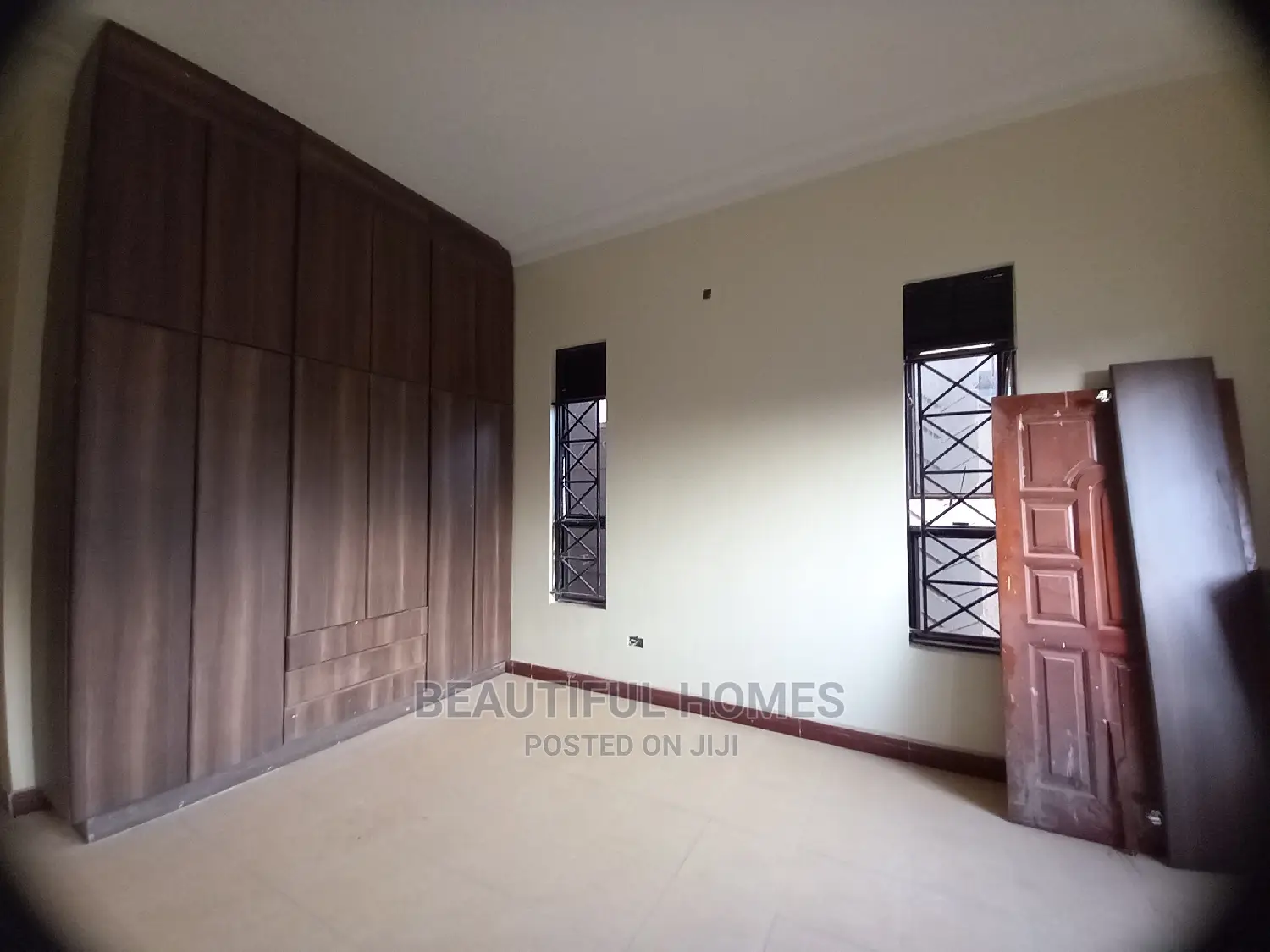 Furnished 4bdrm Bungalow in Kira for Sale